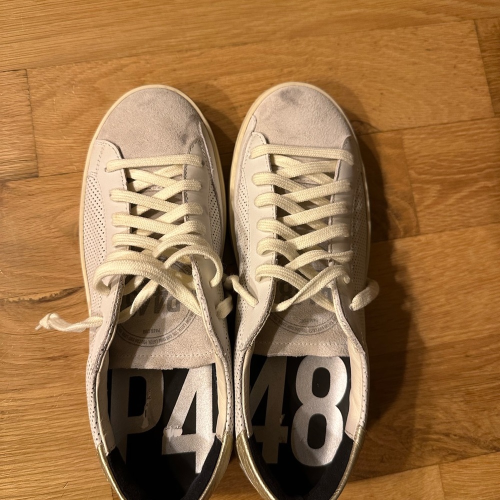 Shoes - Picture 3 of 4